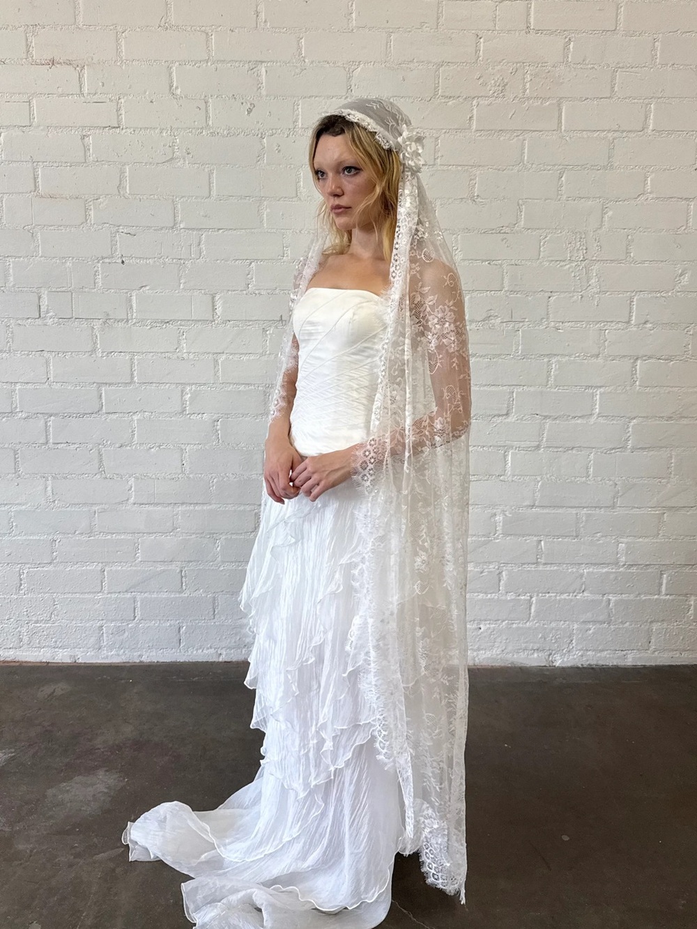 Mon Tresor White Lace Juliet Cap Bridal Veil - flowers were removed- brand new